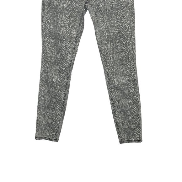 Universal Thread Gray Animal Print High Rise Skinny Jeans 0/25 - Picture 3 of 12